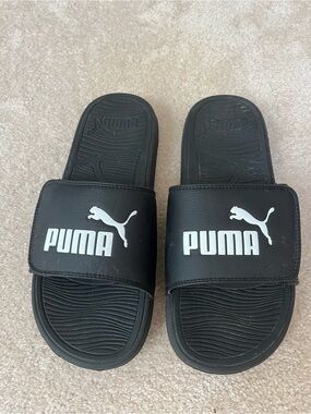 Men’s Puma slides